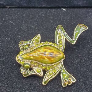 LE Stamped‎ Beautiful Frog Brooch Pin Nice Green Colors and Rhinestones
